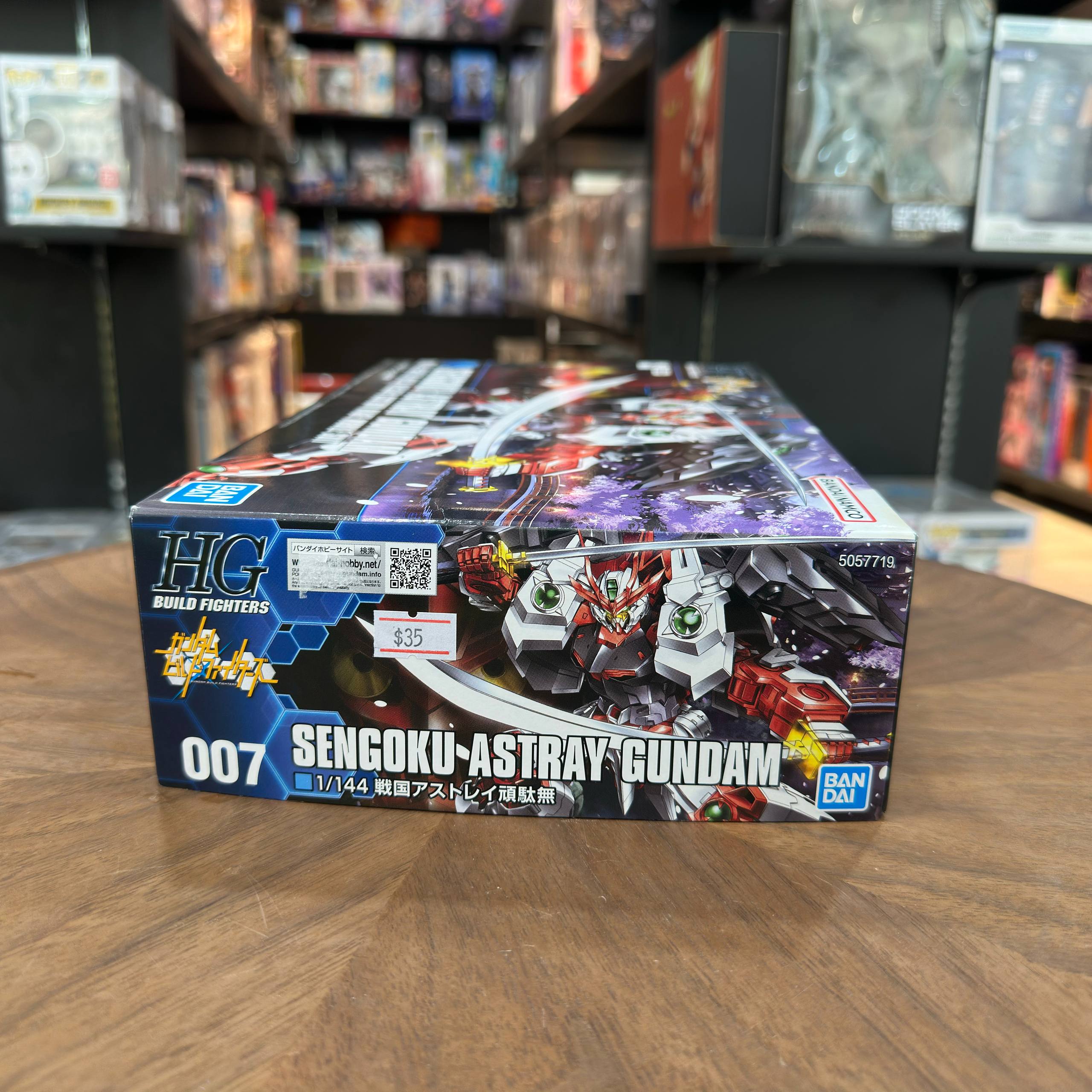 Bandai HG Build Fighters 007 Sengoku Astray Gundam 1/144 Scale Kit