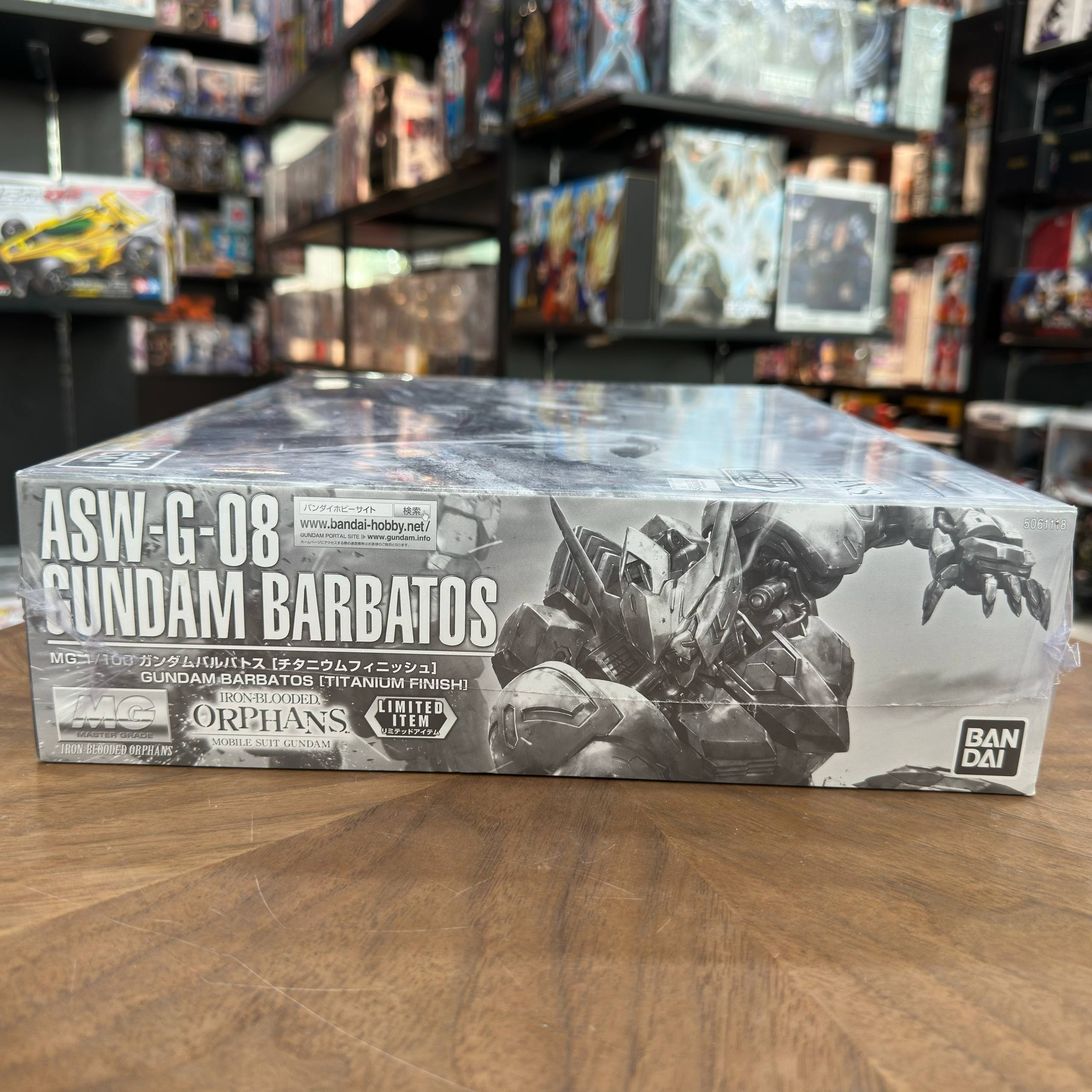MG 1/100 Gundam Barbatos Titanium Finish