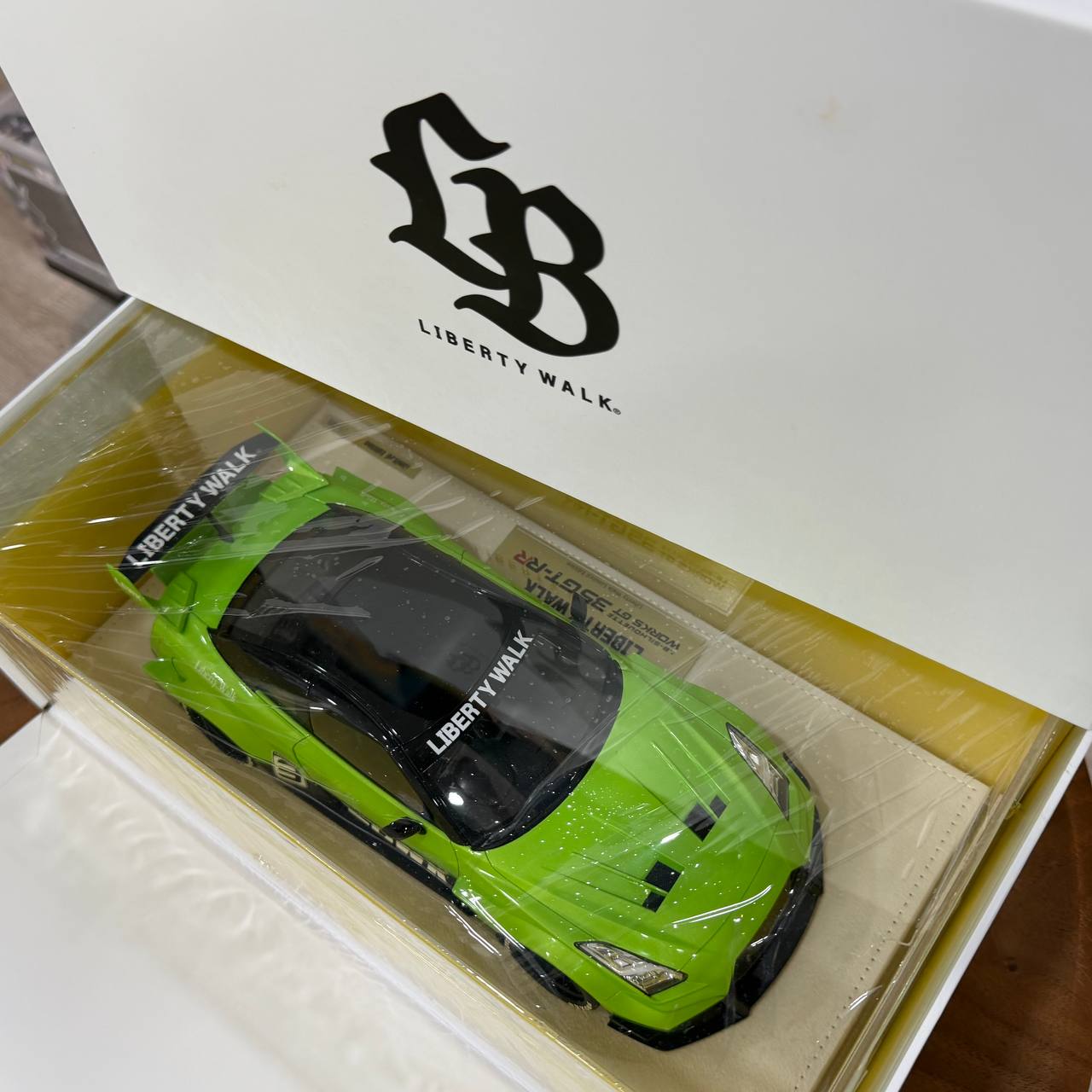 LB-Silhouette WORKS GT Nissan 35GT-RR